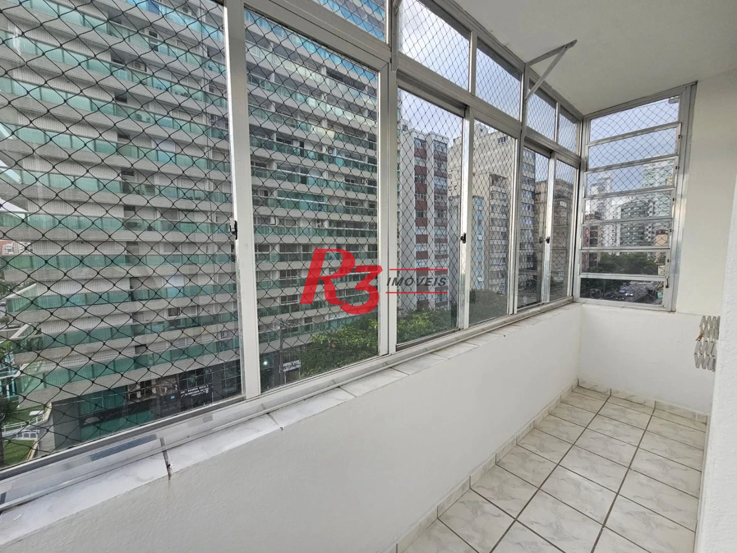 Apartamento com 2 dormitórios à venda, 133 m² por R$ 650.000,00 - Embaré - Santos/SP