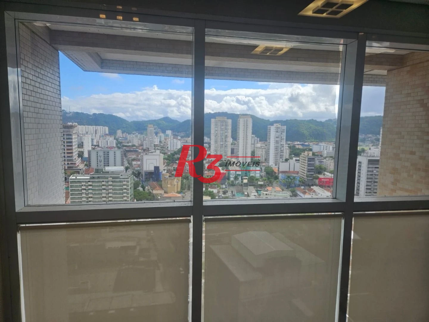 Sala à venda, 72 m² por R$ 650.000,00 - Vila Matias - Santos/SP