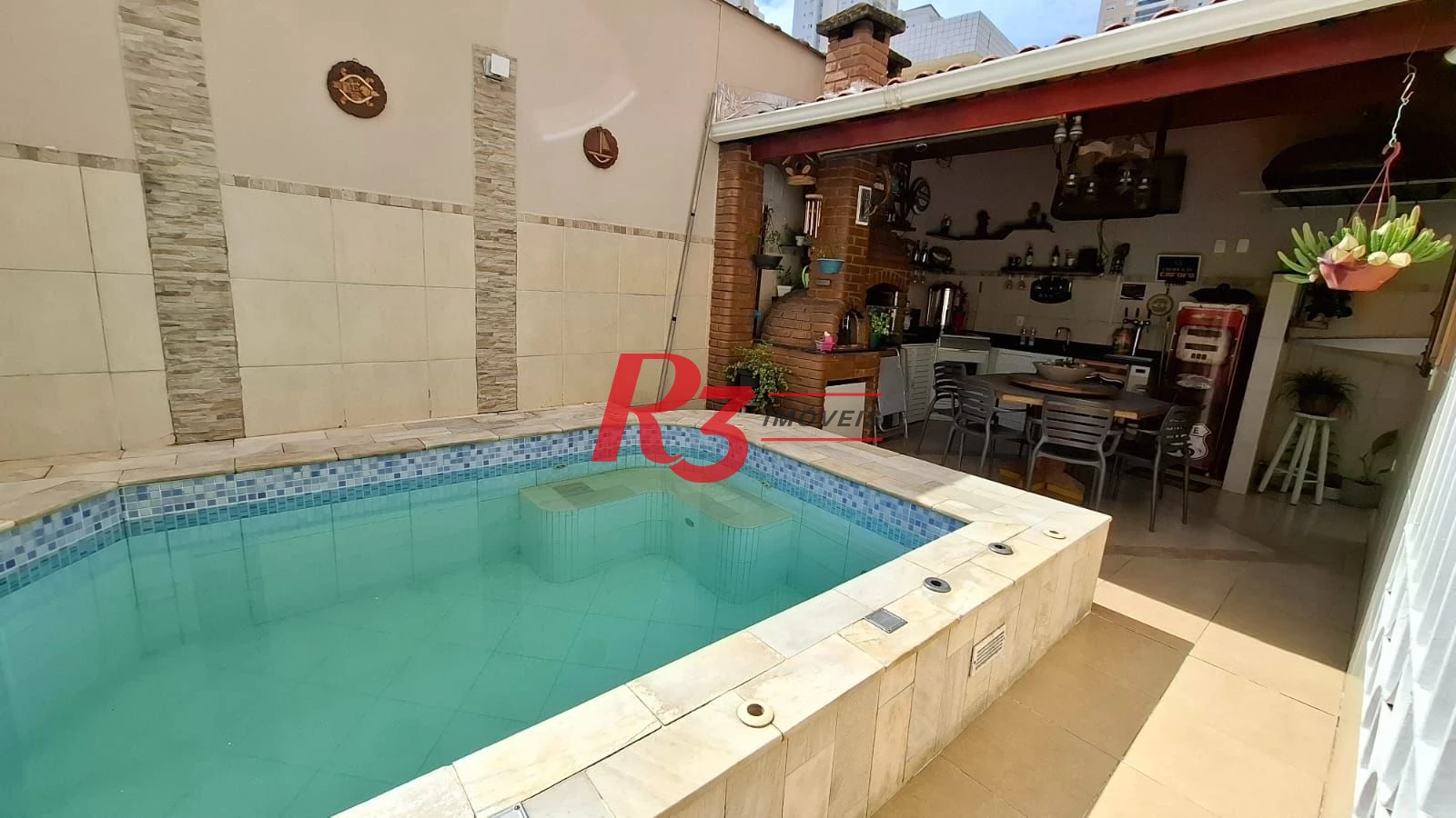 Casa com 3 dormitórios à venda, 317 m² por R$ 1.600.000,00 - Ponta da Praia - Santos/SP