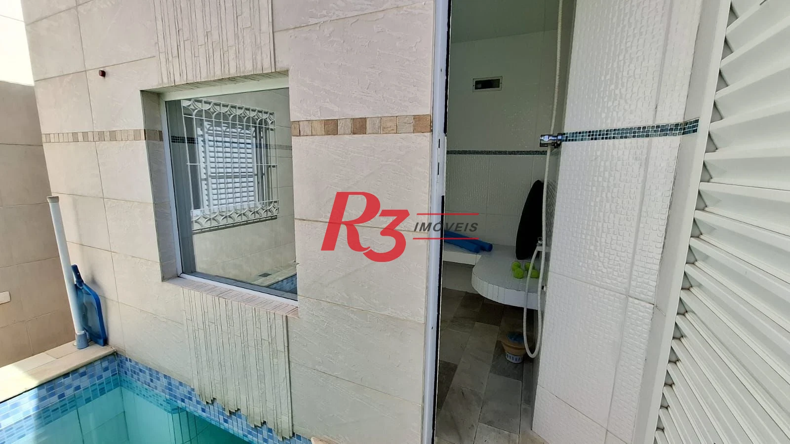 Casa com 3 dormitórios à venda, 317 m² por R$ 1.600.000,00 - Ponta da Praia - Santos/SP