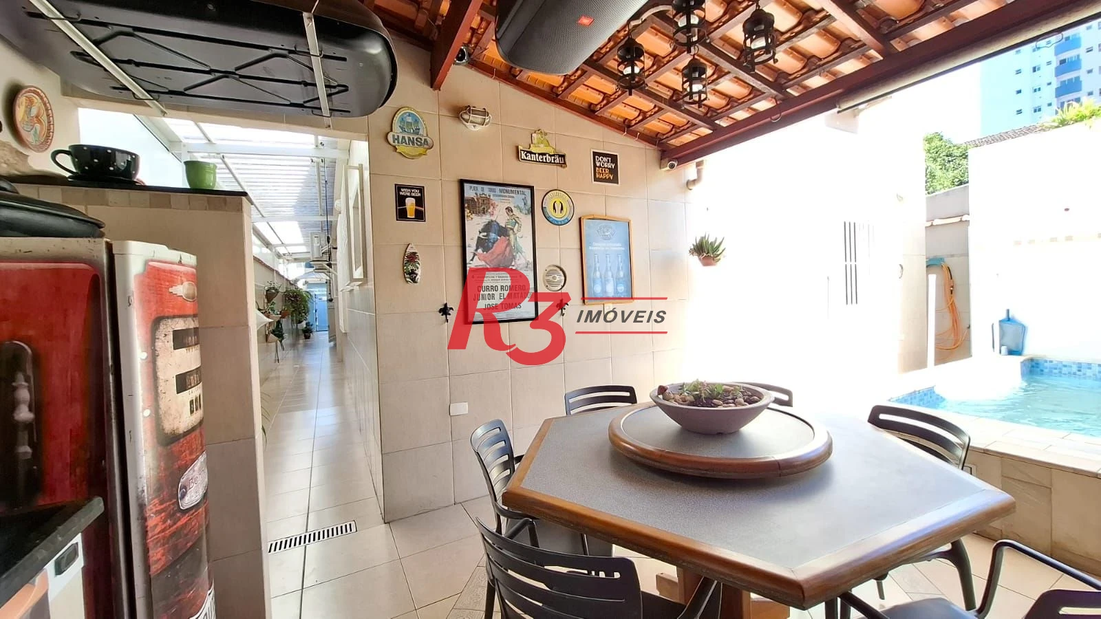 Casa com 3 dormitórios à venda, 317 m² por R$ 1.600.000,00 - Ponta da Praia - Santos/SP