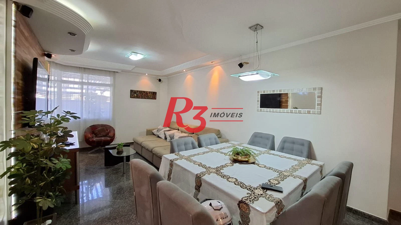 Casa com 3 dormitórios à venda, 317 m² por R$ 1.600.000,00 - Ponta da Praia - Santos/SP