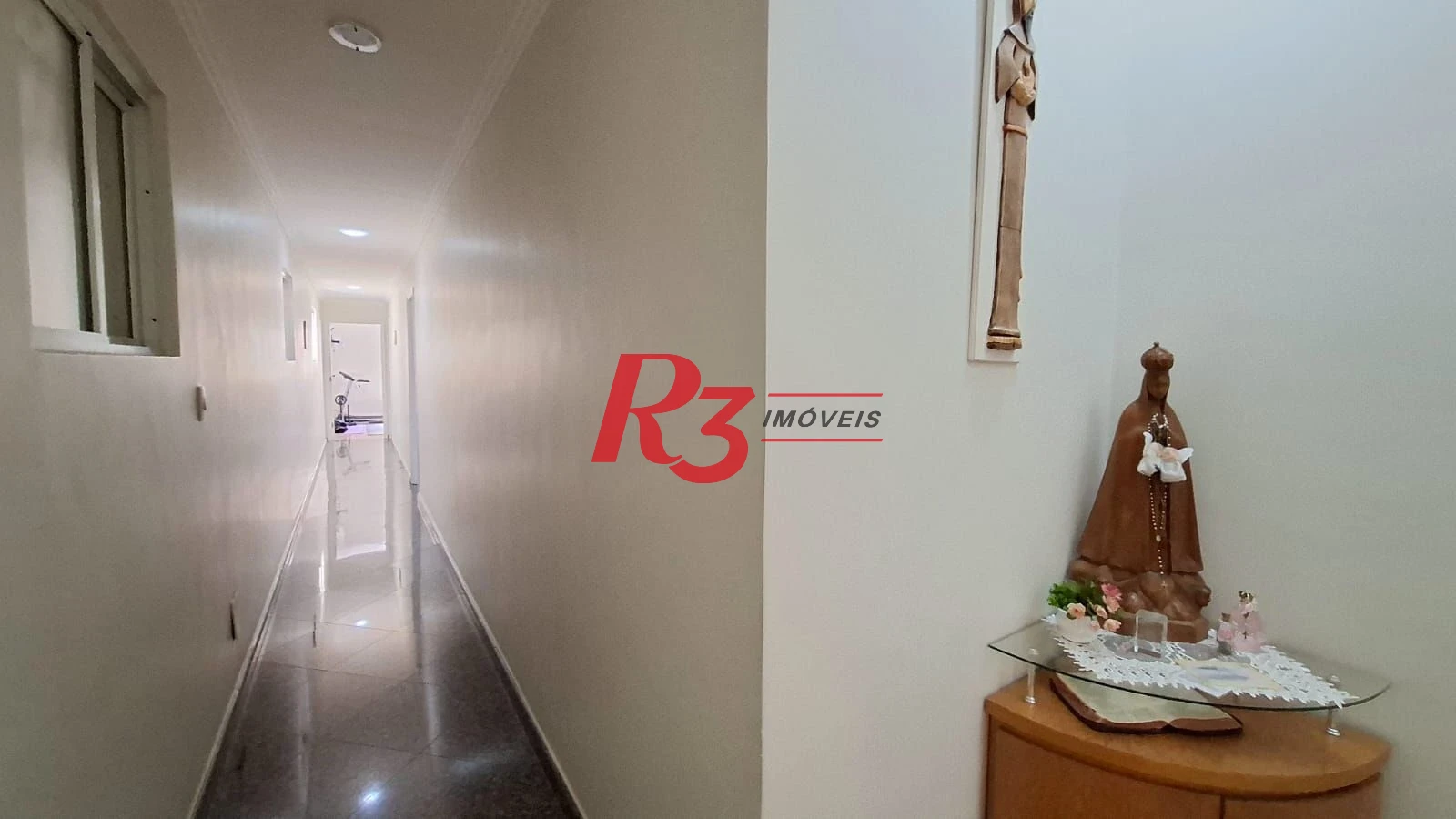 Casa com 3 dormitórios à venda, 317 m² por R$ 1.600.000,00 - Ponta da Praia - Santos/SP