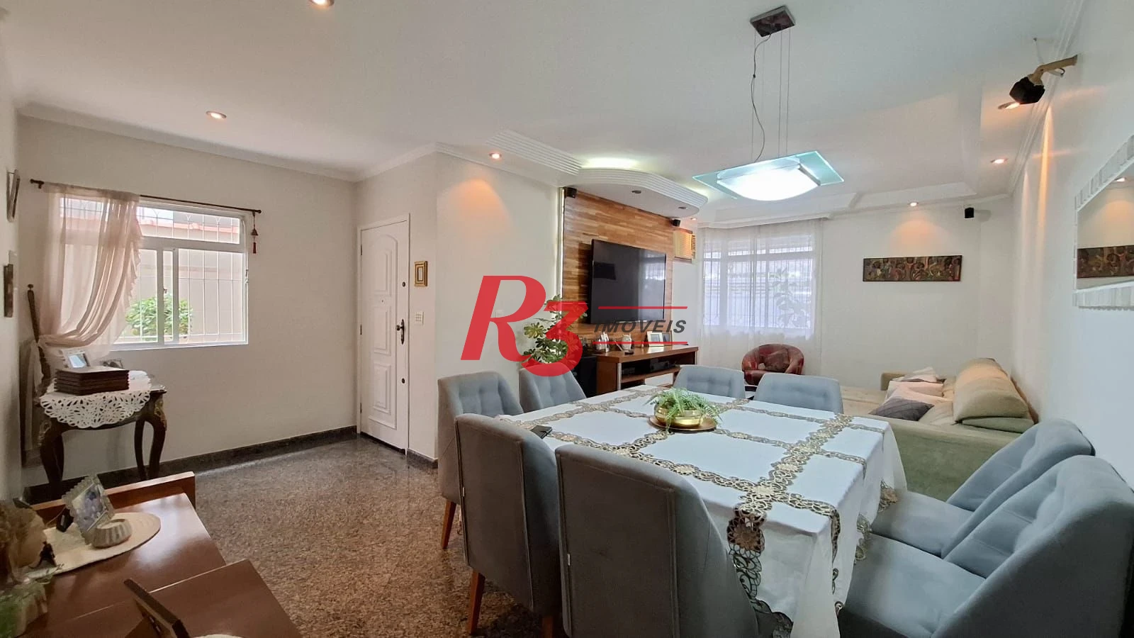 Casa com 3 dormitórios à venda, 317 m² por R$ 1.600.000,00 - Ponta da Praia - Santos/SP