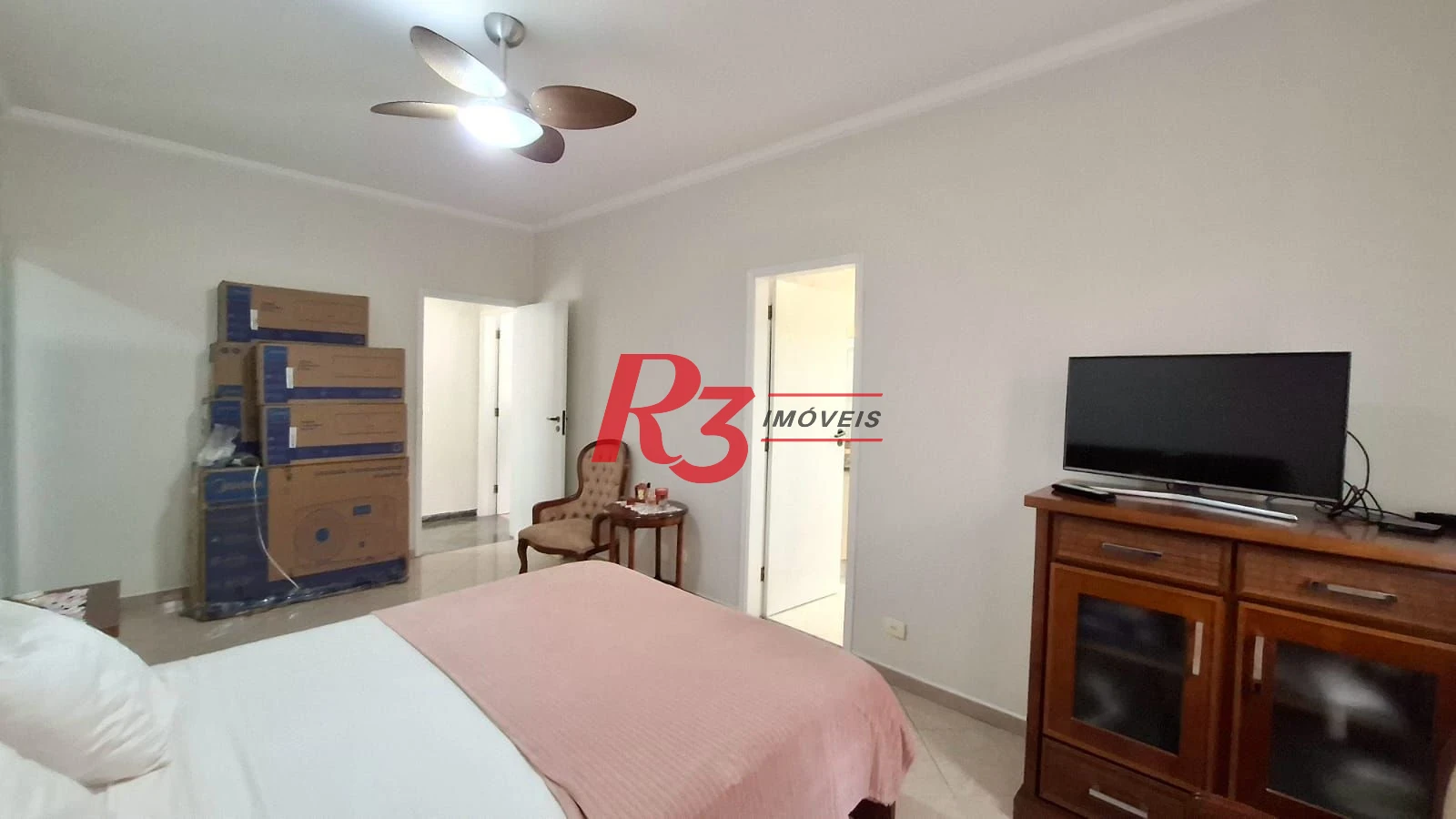 Casa com 3 dormitórios à venda, 317 m² por R$ 1.600.000,00 - Ponta da Praia - Santos/SP