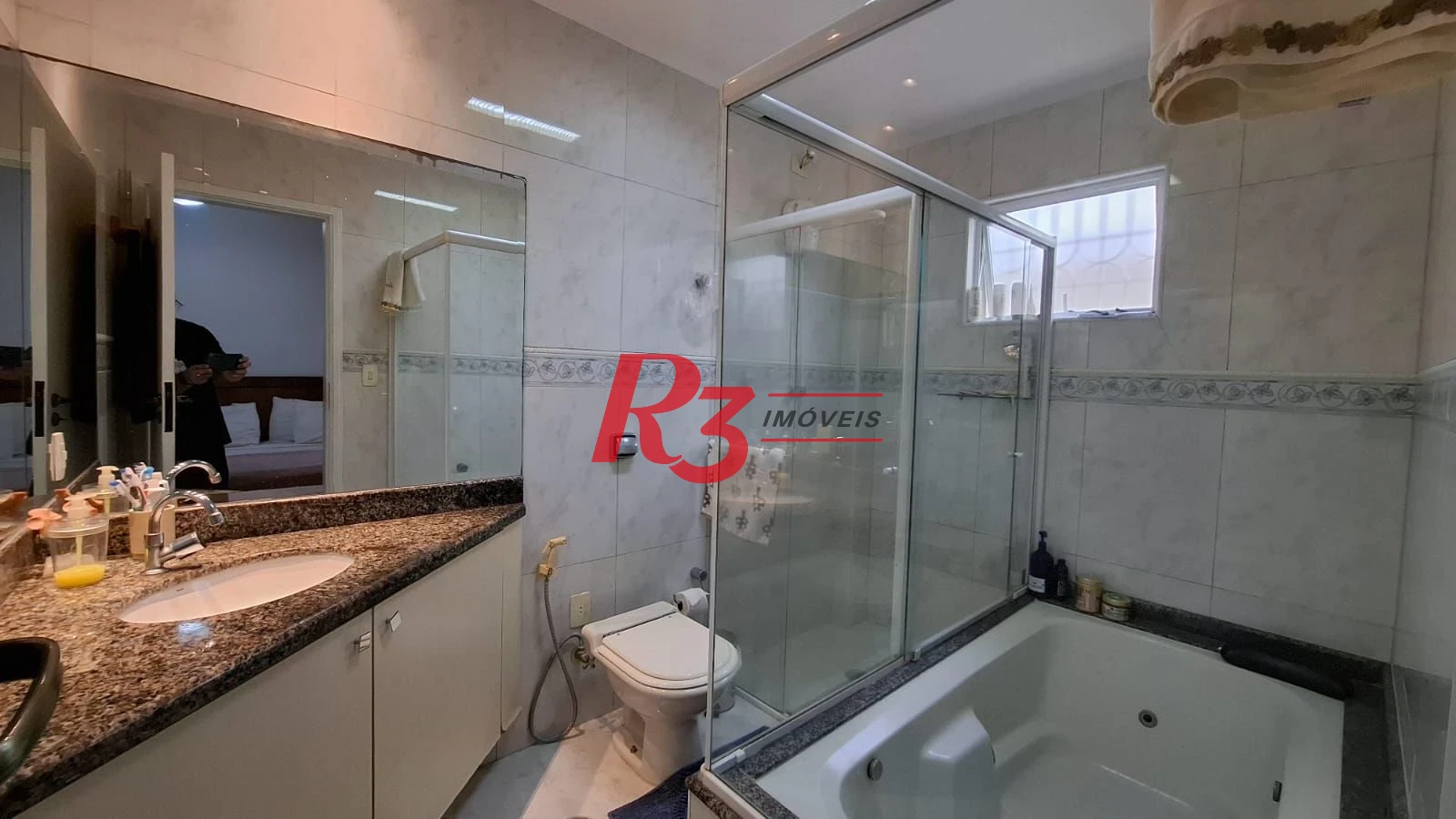 Casa com 3 dormitórios à venda, 317 m² por R$ 1.600.000,00 - Ponta da Praia - Santos/SP