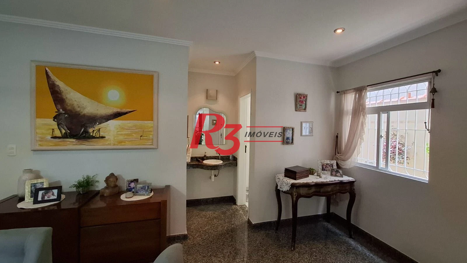 Casa com 3 dormitórios à venda, 317 m² por R$ 1.600.000,00 - Ponta da Praia - Santos/SP