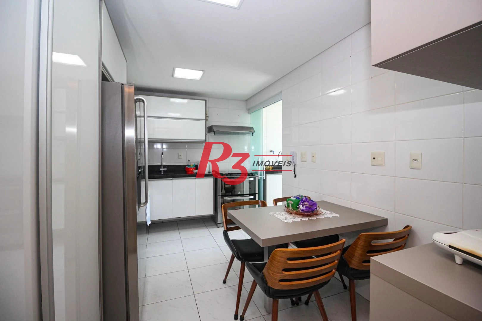 Apartamento com 4 dormitórios à venda, 191 m² por R$ 2.250.000,00 - Gonzaga - Santos/SP