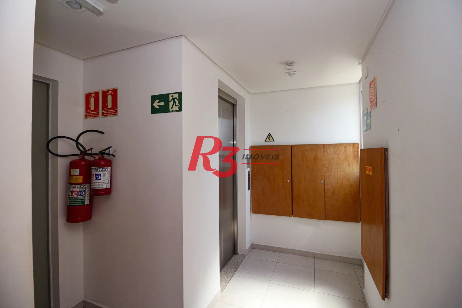 Apartamento com 4 dormitórios à venda, 191 m² por R$ 2.250.000,00 - Gonzaga - Santos/SP