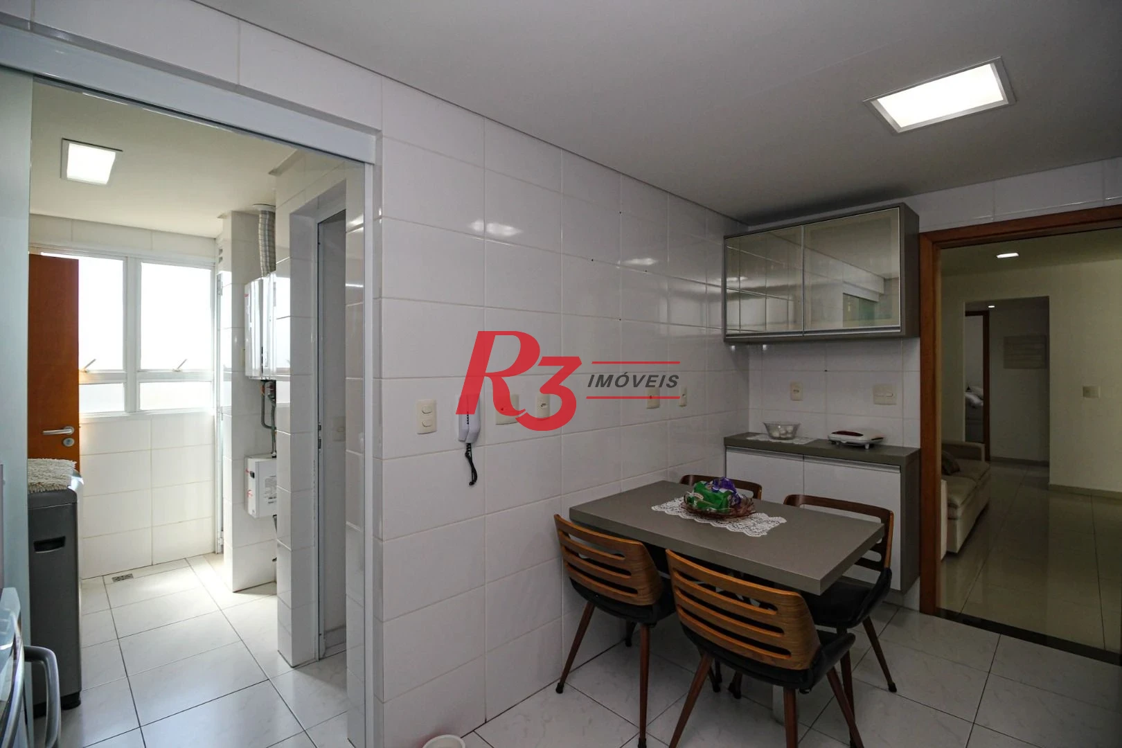 Apartamento com 4 dormitórios à venda, 191 m² por R$ 2.250.000,00 - Gonzaga - Santos/SP