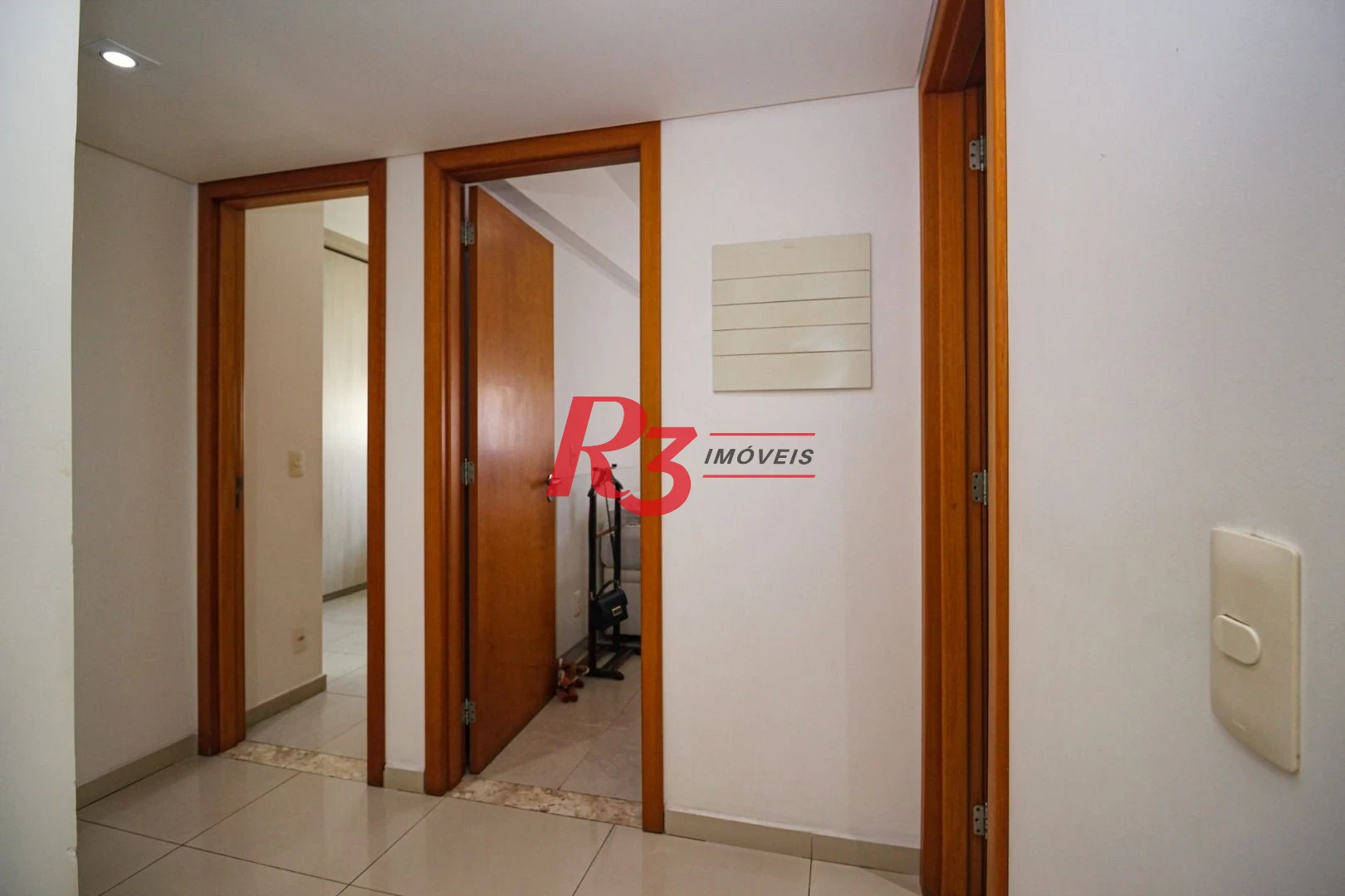 Apartamento com 4 dormitórios à venda, 191 m² por R$ 2.250.000,00 - Gonzaga - Santos/SP