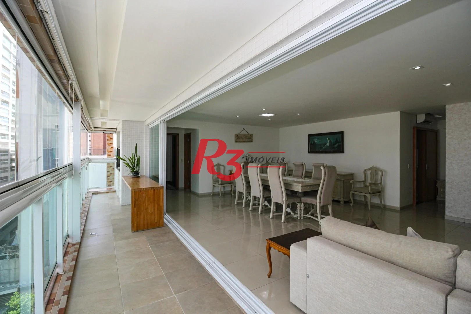 Apartamento com 4 dormitórios à venda, 191 m² por R$ 2.250.000,00 - Gonzaga - Santos/SP