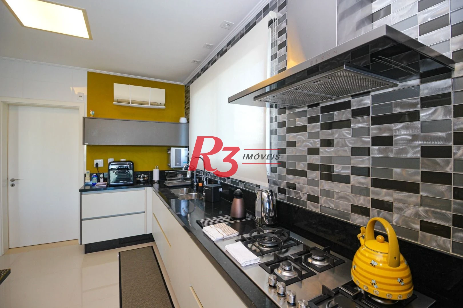 Apartamento com 4 dormitórios à venda, 277 m² por R$ 5.850.000,00 - Embaré - Santos/SP
