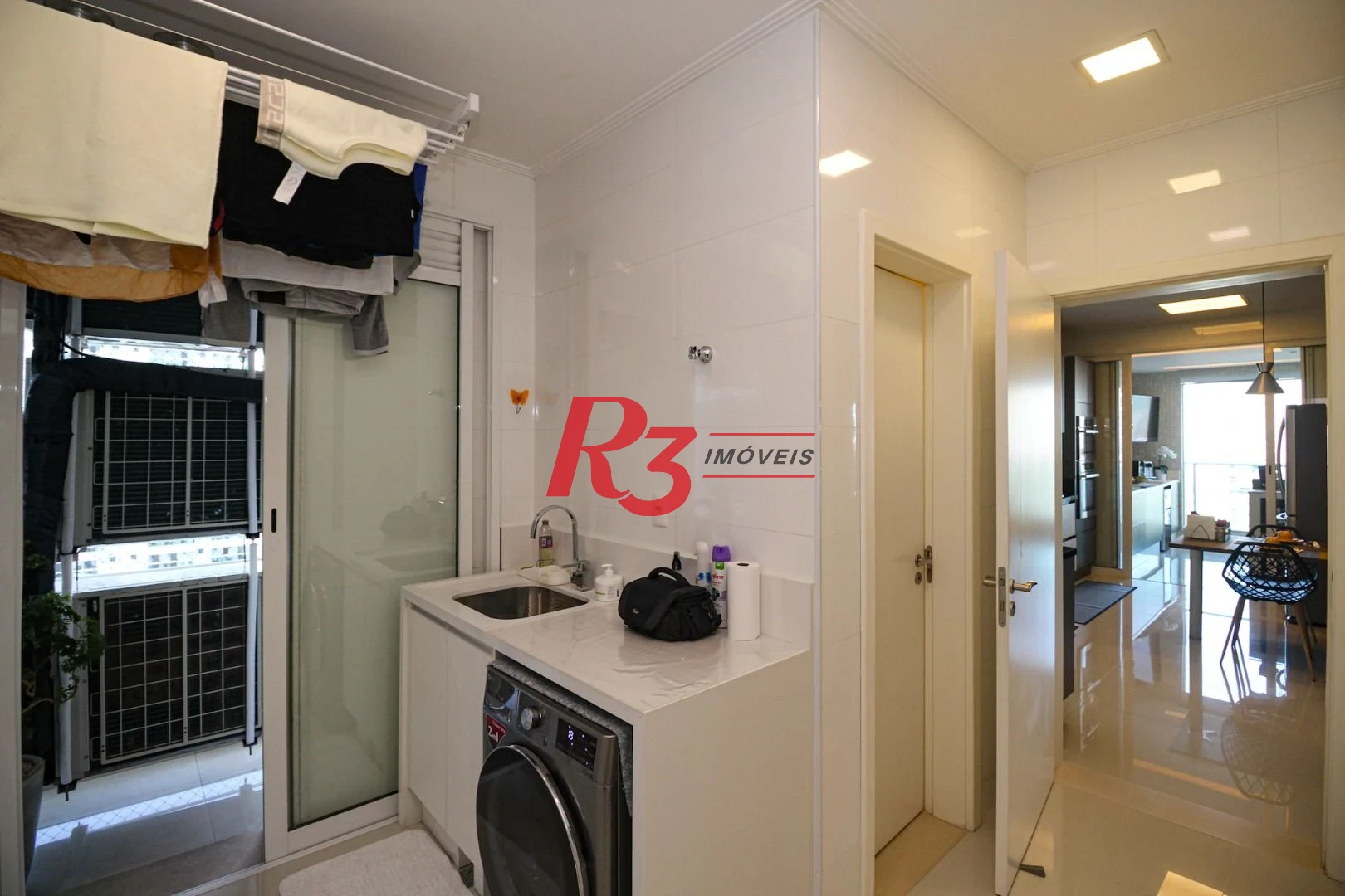 Apartamento com 4 dormitórios à venda, 277 m² por R$ 5.850.000,00 - Embaré - Santos/SP
