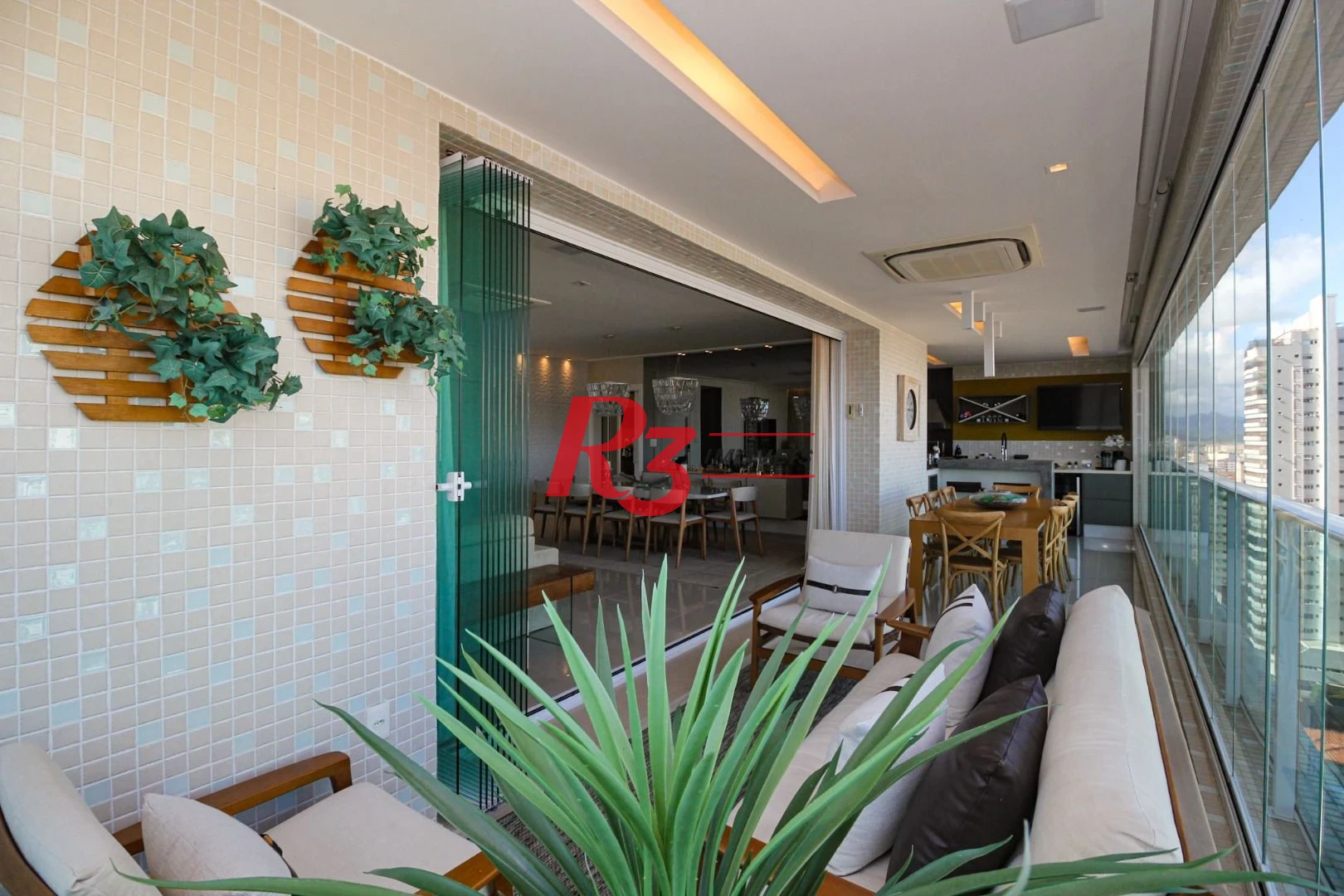 Apartamento com 4 dormitórios à venda, 277 m² por R$ 5.850.000,00 - Embaré - Santos/SP
