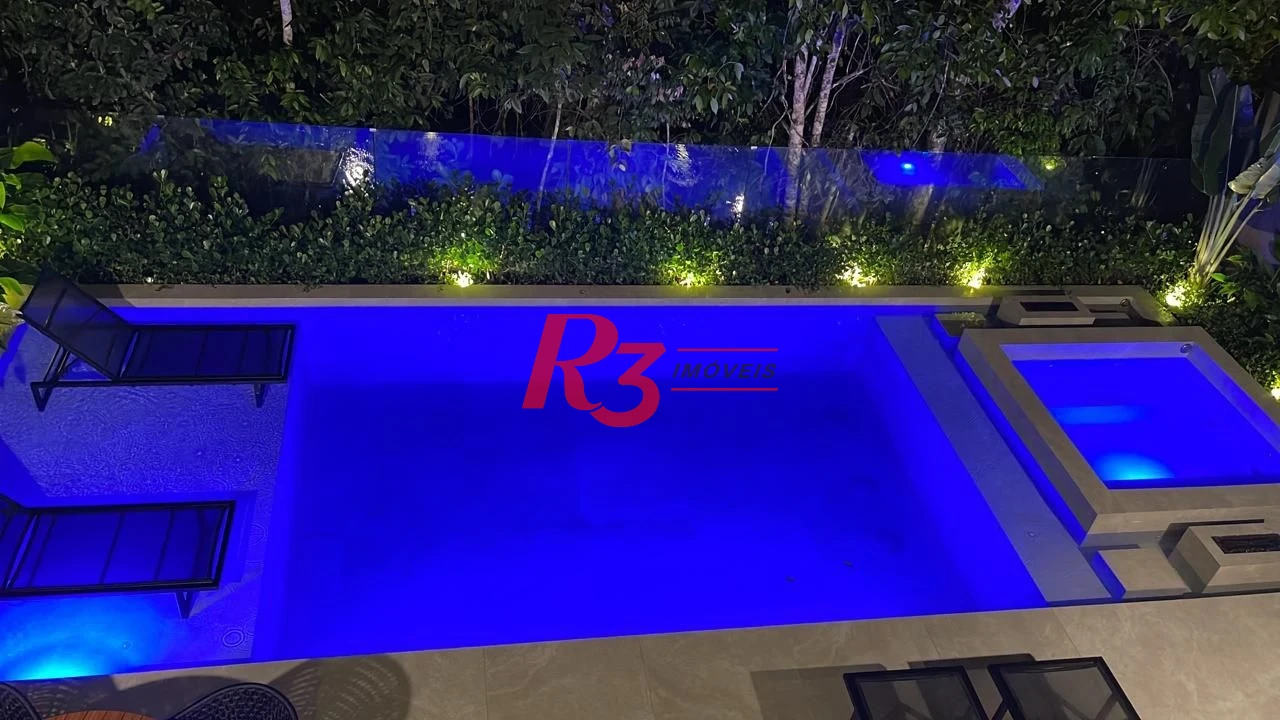 Casa á venda Alto Padrão 6 Suítes Piscina Riviera de São Lourenço