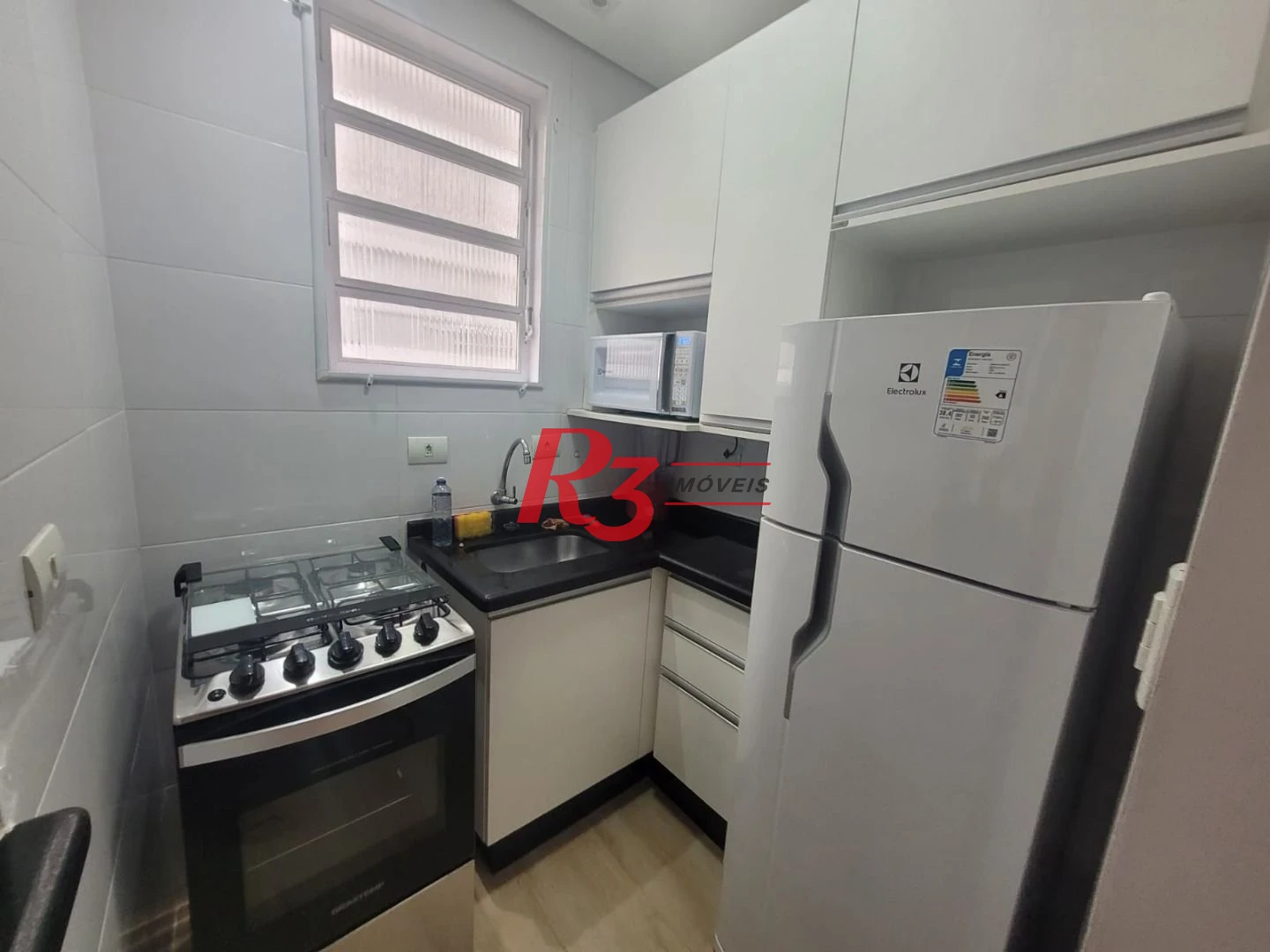 Kitnet com 1 dormitório à venda, 36 m² por R$ 319.000,00 - Aparecida - Santos/SP