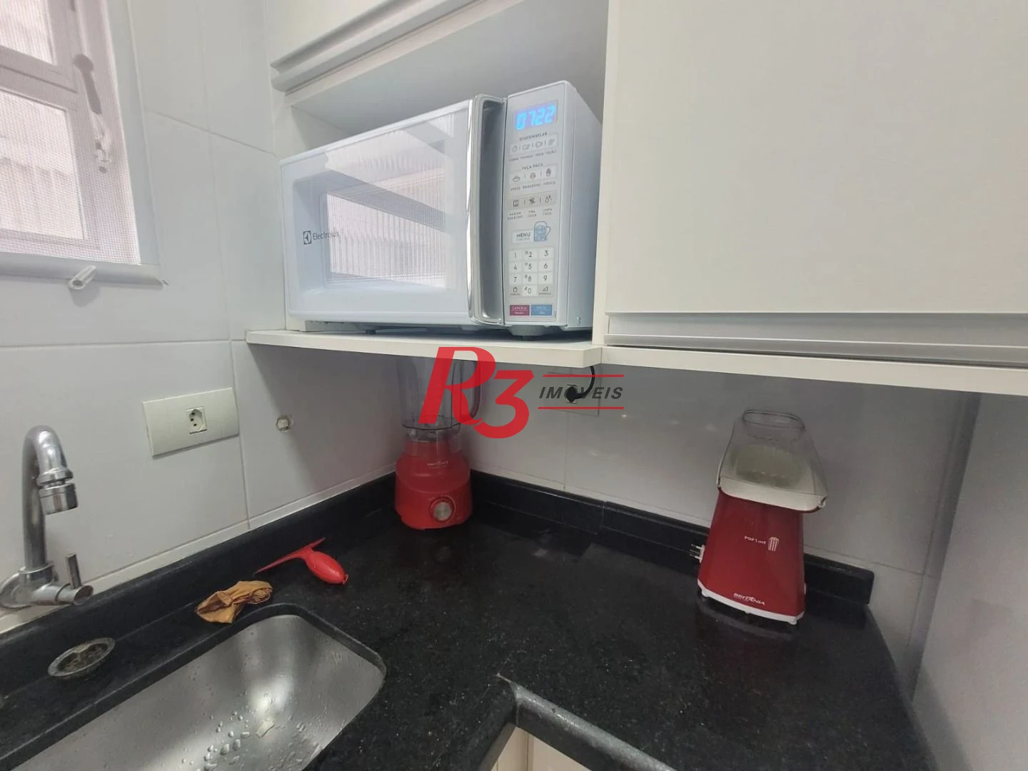 Kitnet com 1 dormitório à venda, 36 m² por R$ 319.000,00 - Aparecida - Santos/SP