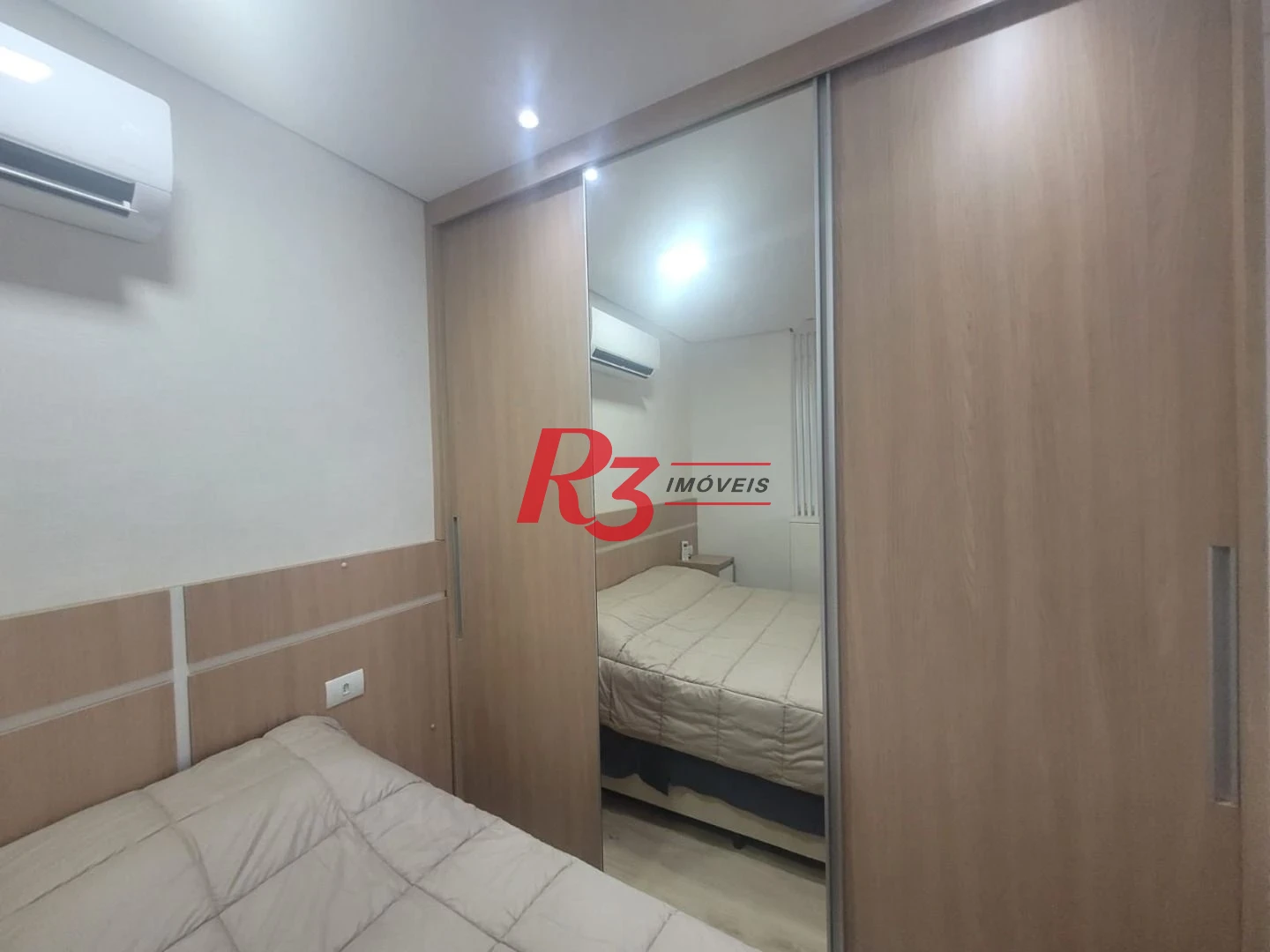 Kitnet com 1 dormitório à venda, 36 m² por R$ 319.000,00 - Aparecida - Santos/SP