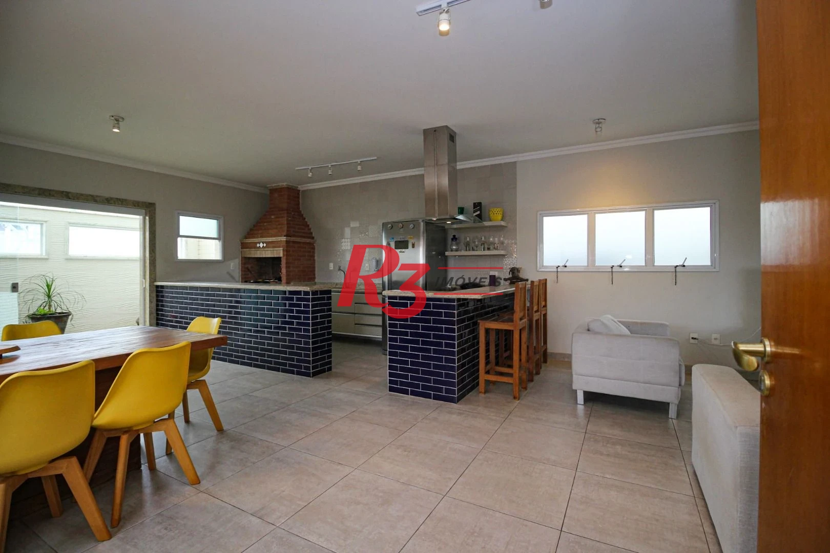 Casa com 5 dormitórios à venda, 269 m² por R$ 1.850.000,00 - Marapé - Santos/SP