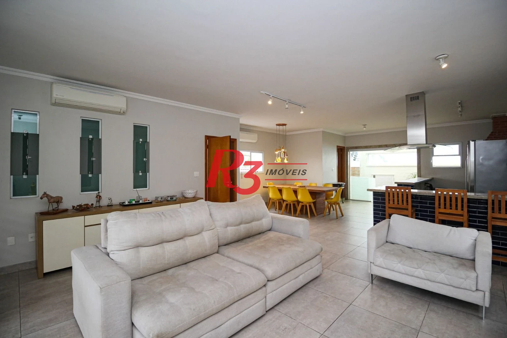 Casa com 5 dormitórios à venda, 269 m² por R$ 1.850.000,00 - Marapé - Santos/SP