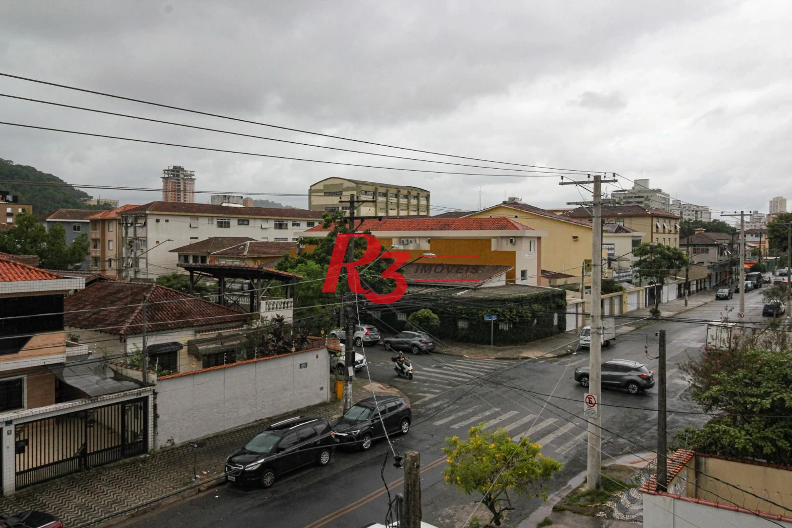 Casa com 5 dormitórios à venda, 269 m² por R$ 1.850.000,00 - Marapé - Santos/SP
