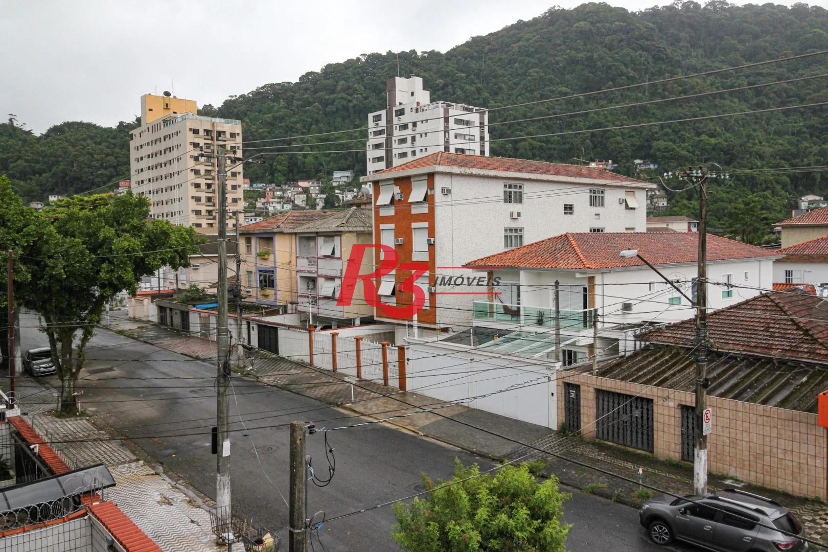 Casa com 5 dormitórios à venda, 269 m² por R$ 1.850.000,00 - Marapé - Santos/SP