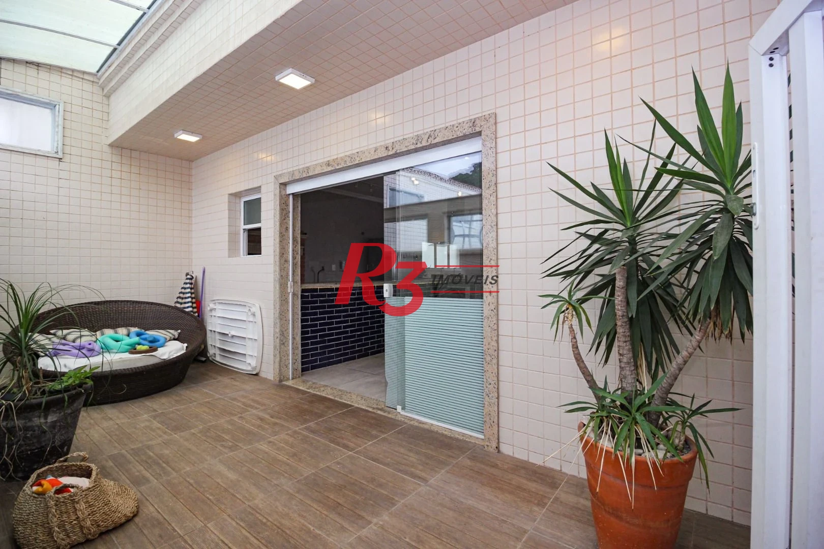 Casa com 5 dormitórios à venda, 269 m² por R$ 1.850.000,00 - Marapé - Santos/SP