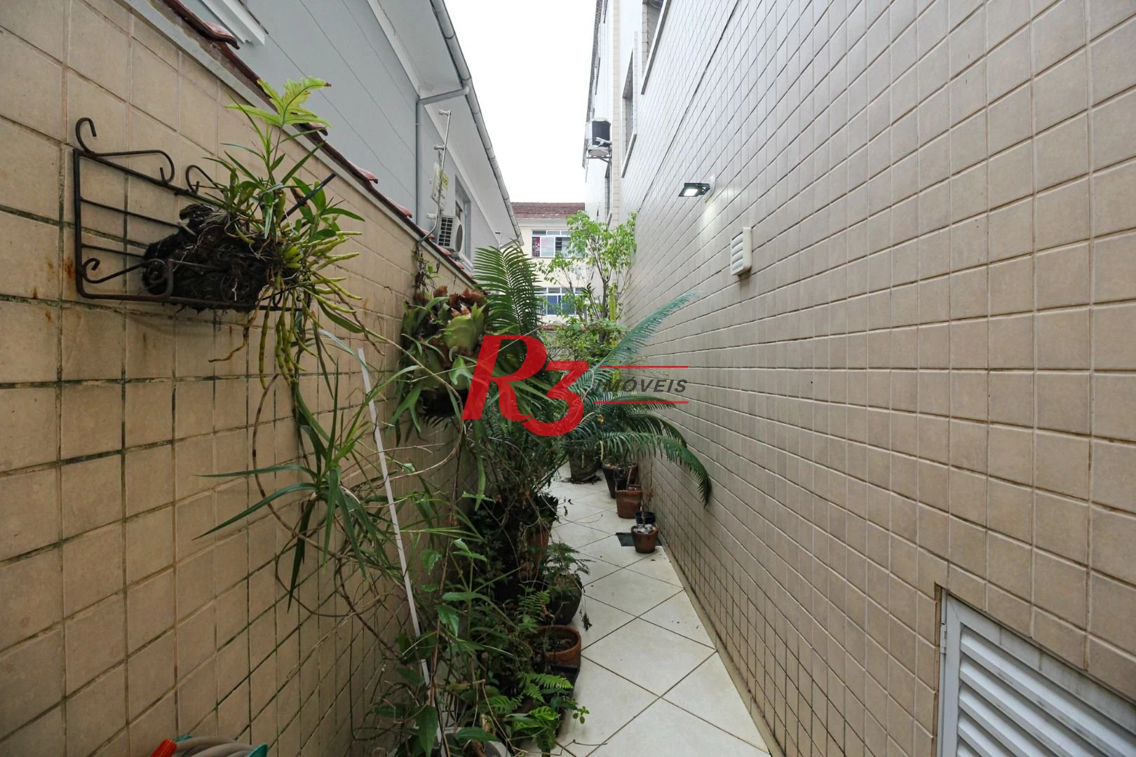 Casa com 5 dormitórios à venda, 269 m² por R$ 1.850.000,00 - Marapé - Santos/SP