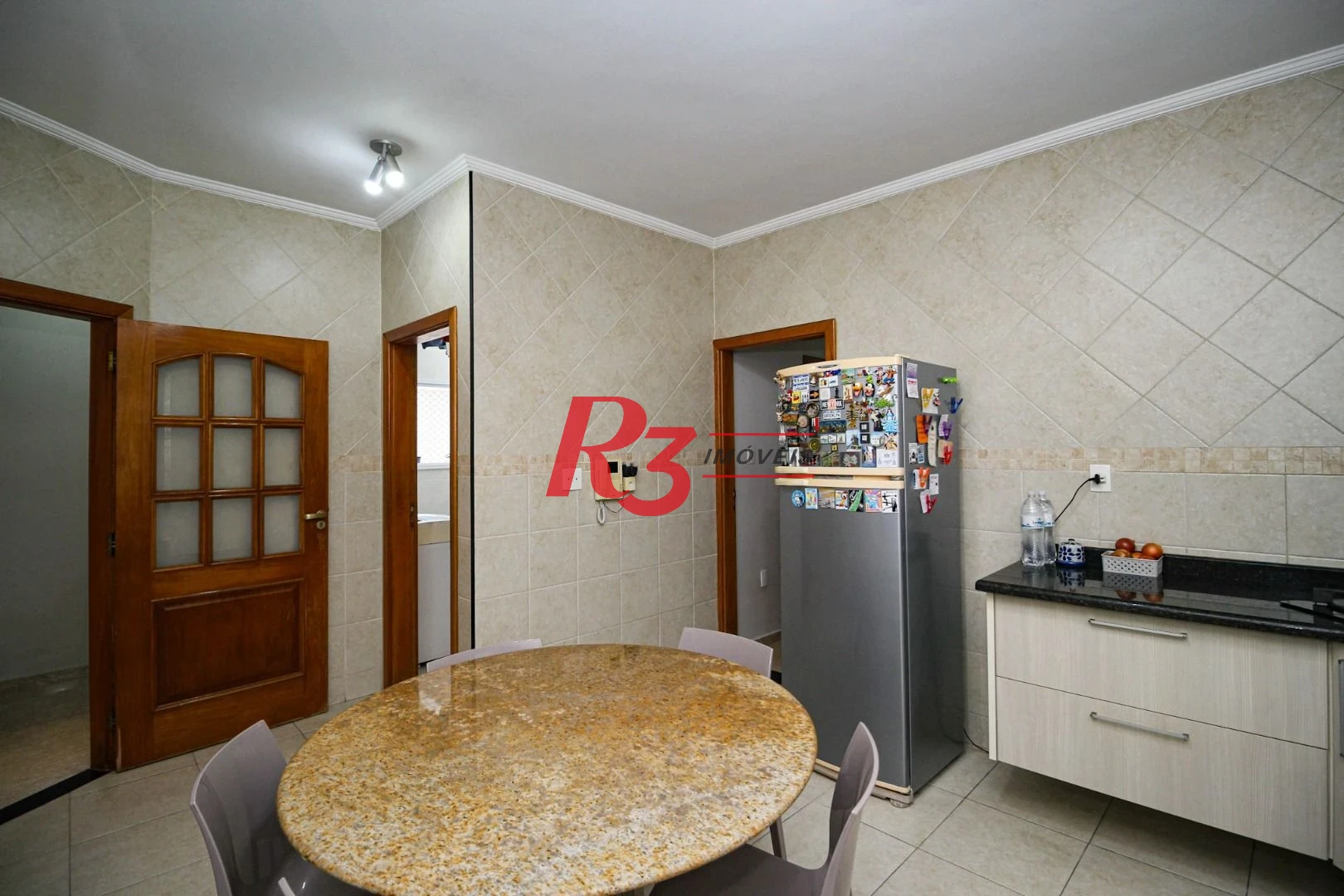 Casa com 5 dormitórios à venda, 269 m² por R$ 1.850.000,00 - Marapé - Santos/SP