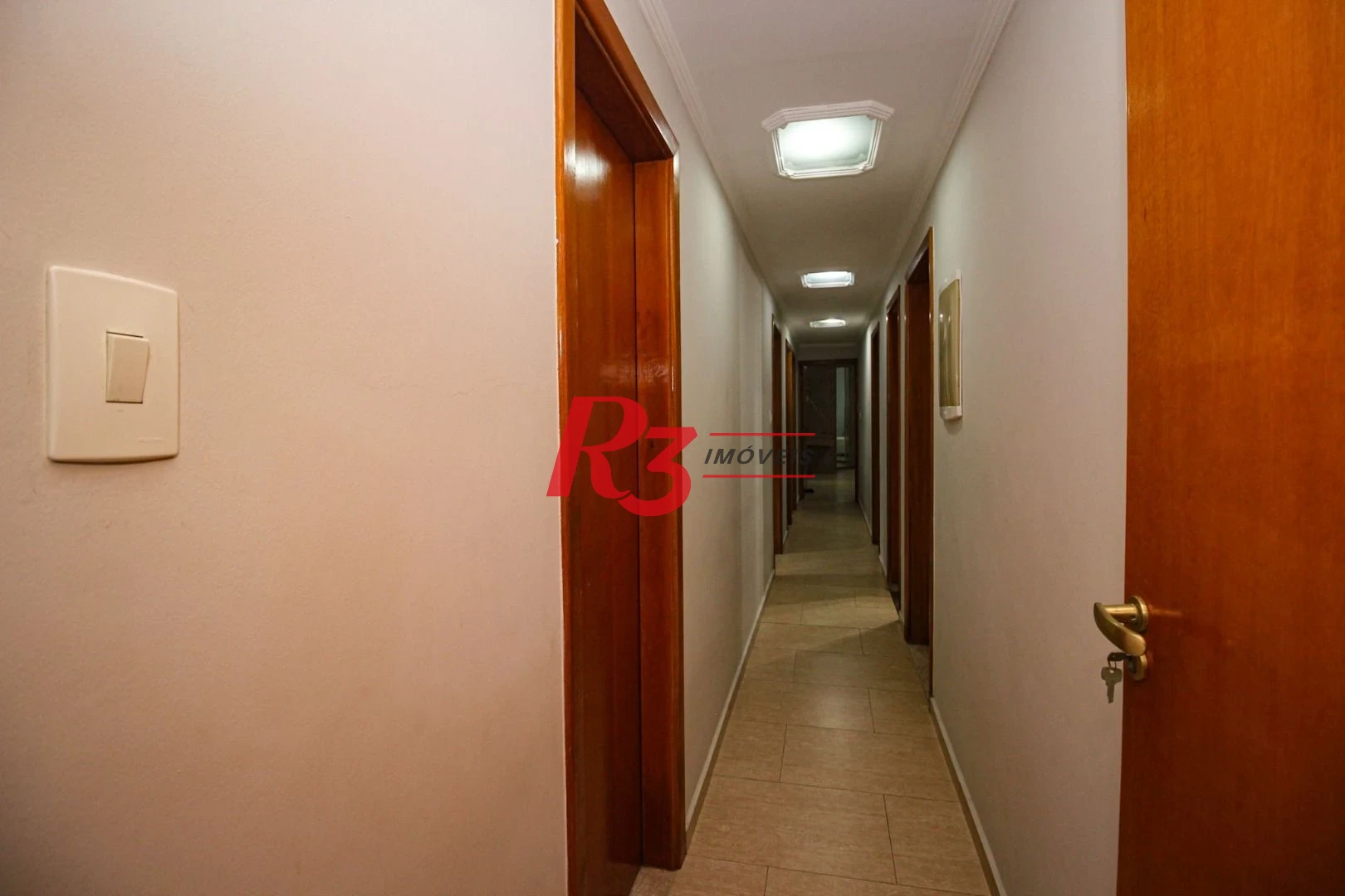 Casa com 5 dormitórios à venda, 269 m² por R$ 1.850.000,00 - Marapé - Santos/SP