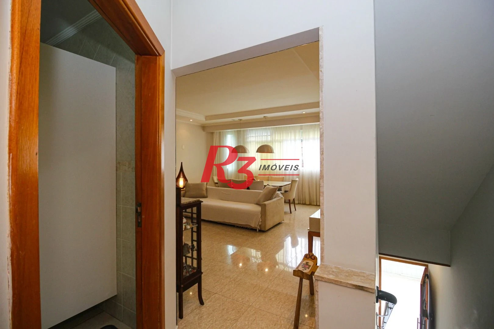 Casa com 5 dormitórios à venda, 269 m² por R$ 1.850.000,00 - Marapé - Santos/SP