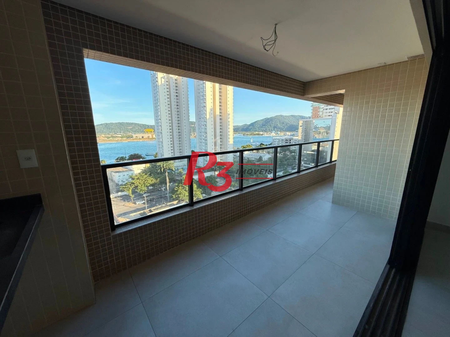 Apartamento com 2 dormitórios à venda, 65 m² por R$ 860.000,00 - Ponta da Praia - Santos/SP
