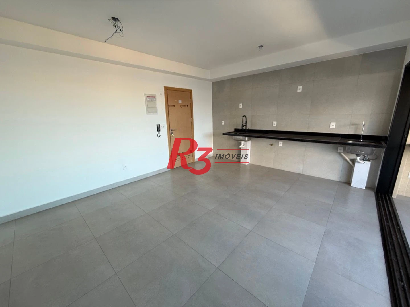 Apartamento com 2 dormitórios à venda, 65 m² por R$ 860.000,00 - Ponta da Praia - Santos/SP