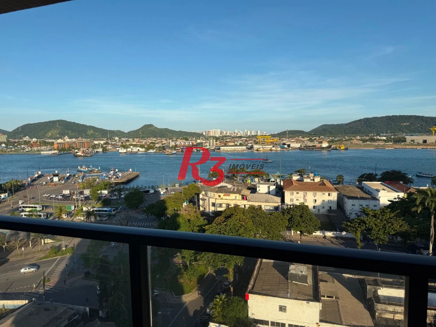 Apartamento com 2 dormitórios à venda, 65 m² por R$ 860.000,00 - Ponta da Praia - Santos/SP