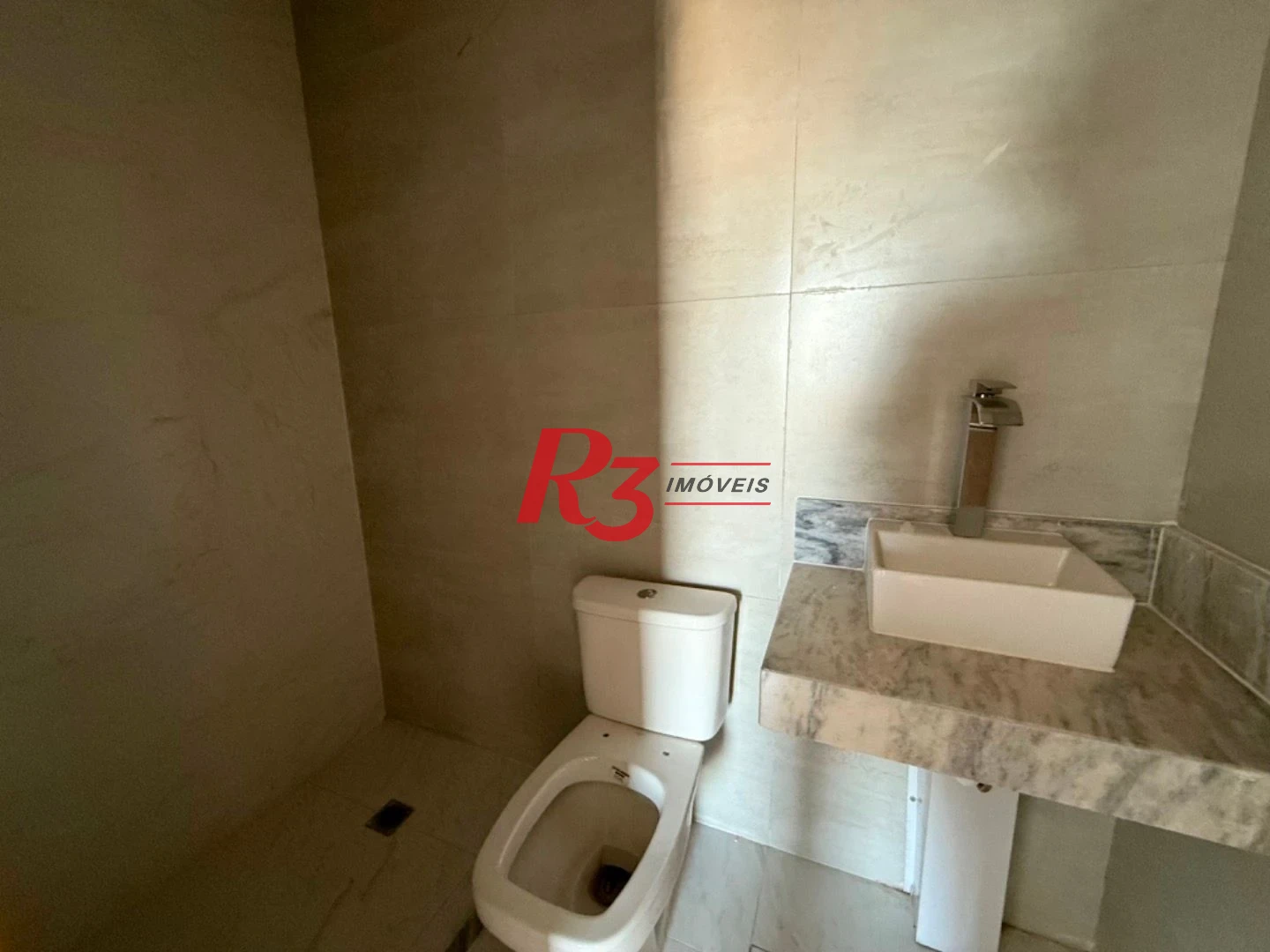 Apartamento com 2 dormitórios à venda, 65 m² por R$ 860.000,00 - Ponta da Praia - Santos/SP