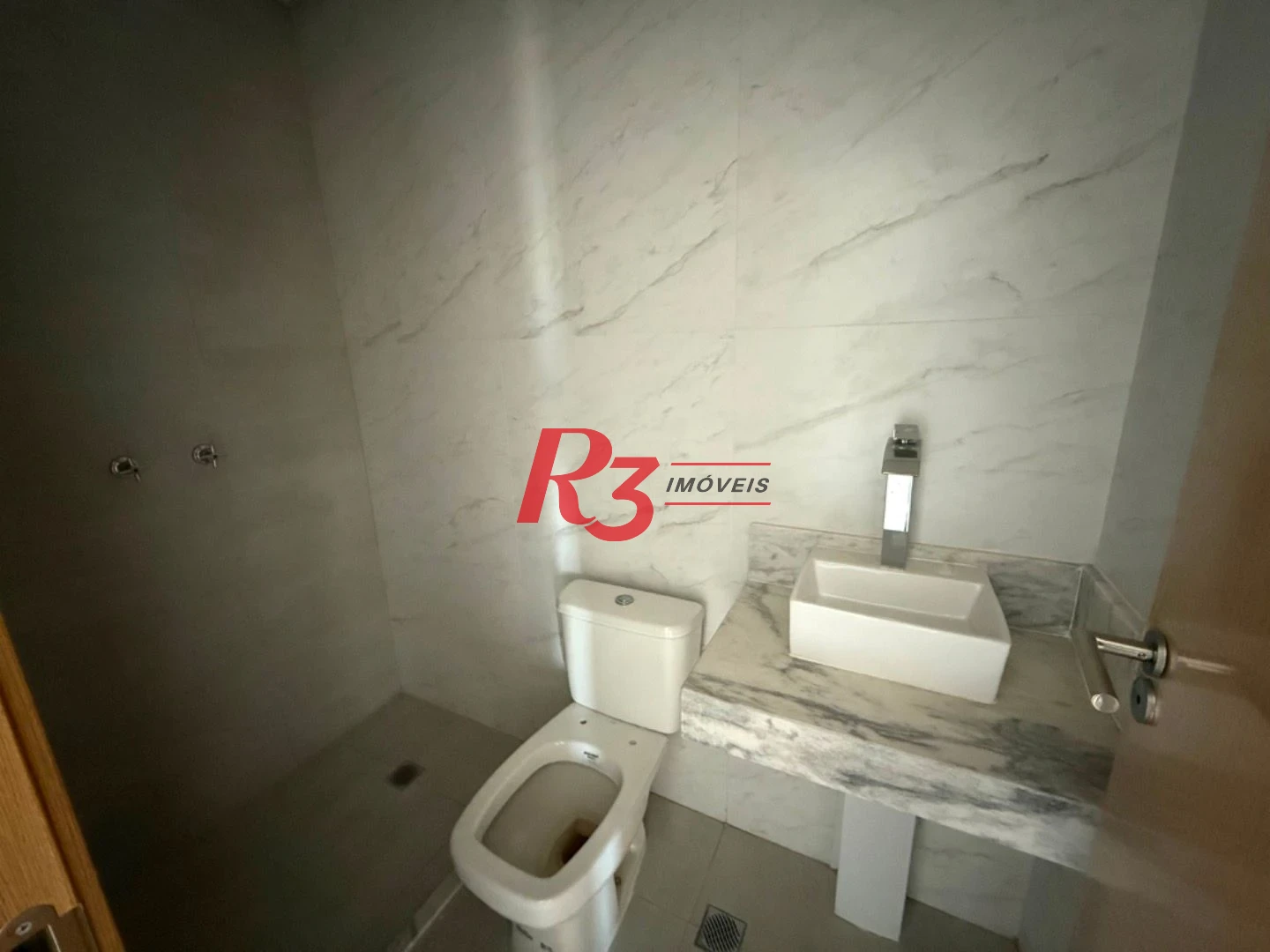 Apartamento com 2 dormitórios à venda, 65 m² por R$ 860.000,00 - Ponta da Praia - Santos/SP