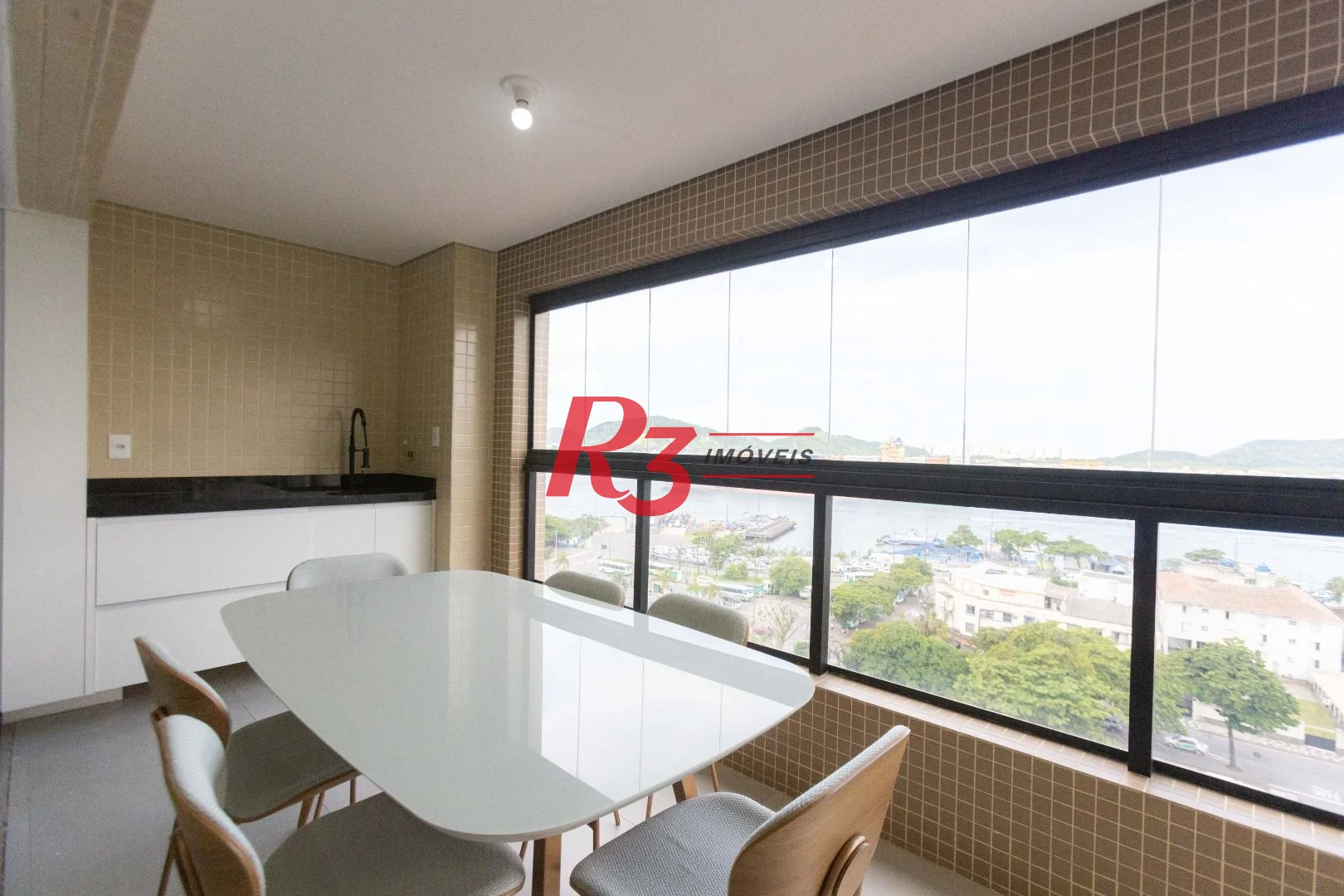Apartamento com 2 dormitórios, 65 m² - venda por R$ 1.050.000,00 ou aluguel por R$ 6.580,00/mês - Ponta da Praia - Santos/SP