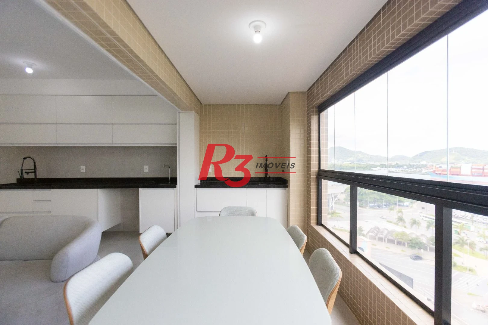 Apartamento com 2 dormitórios, 65 m² - venda por R$ 1.050.000,00 ou aluguel por R$ 6.580,00/mês - Ponta da Praia - Santos/SP