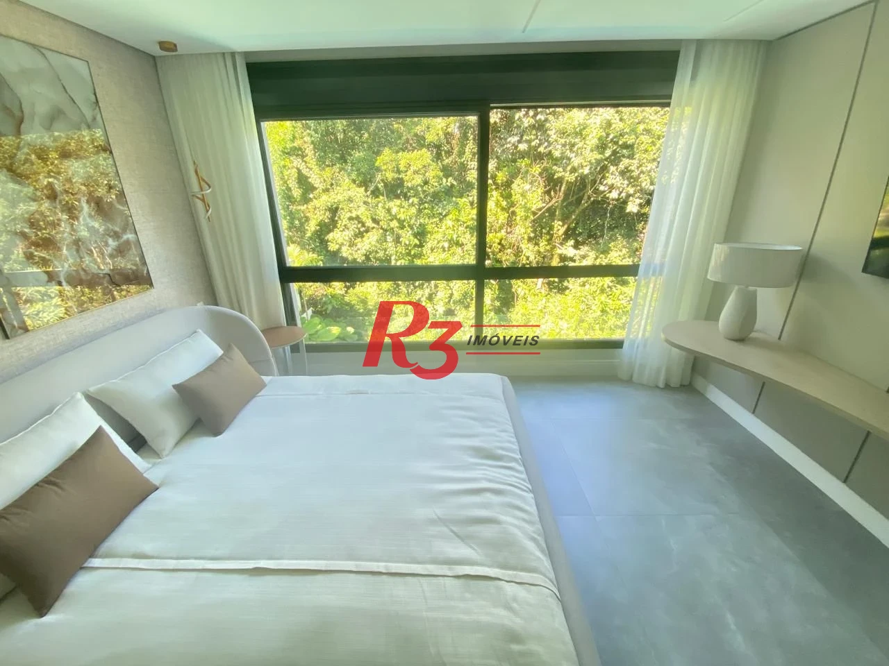 Casa Alto Padrão á venda 6 Suítes Piscina 6 VGS de Garagem Riviera de São Lourenço