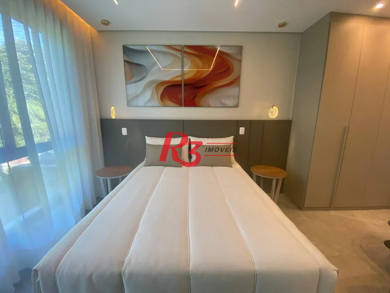 Casa Alto Padrão á venda 6 Suítes Piscina 6 VGS de Garagem Riviera de São Lourenço