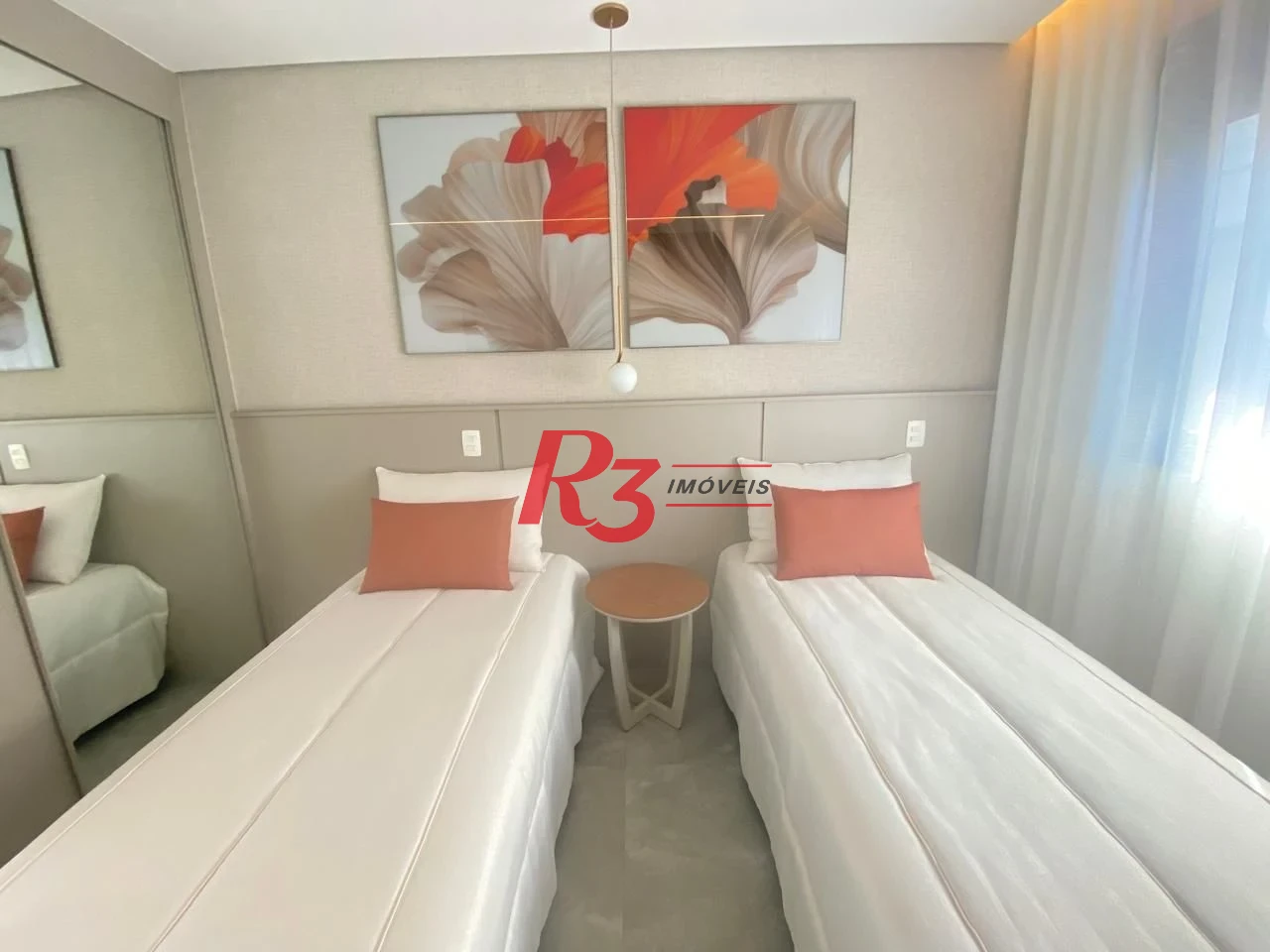 Casa Alto Padrão á venda 6 Suítes Piscina 6 VGS de Garagem Riviera de São Lourenço