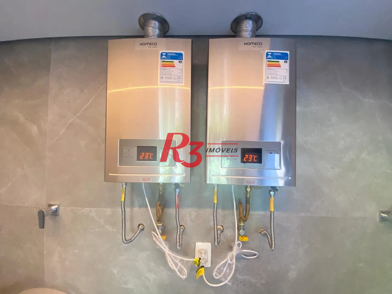 Casa Alto Padrão á venda 6 Suítes Piscina 6 VGS de Garagem Riviera de São Lourenço