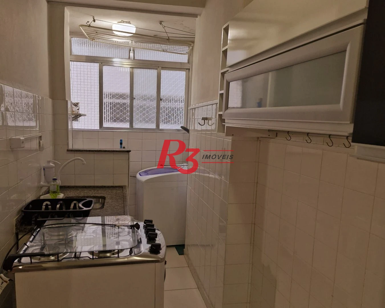 Kitnet com 1 dormitório para alugar, 38 m² por R$ 2.800,00/mês - Aparecida - Santos/SP