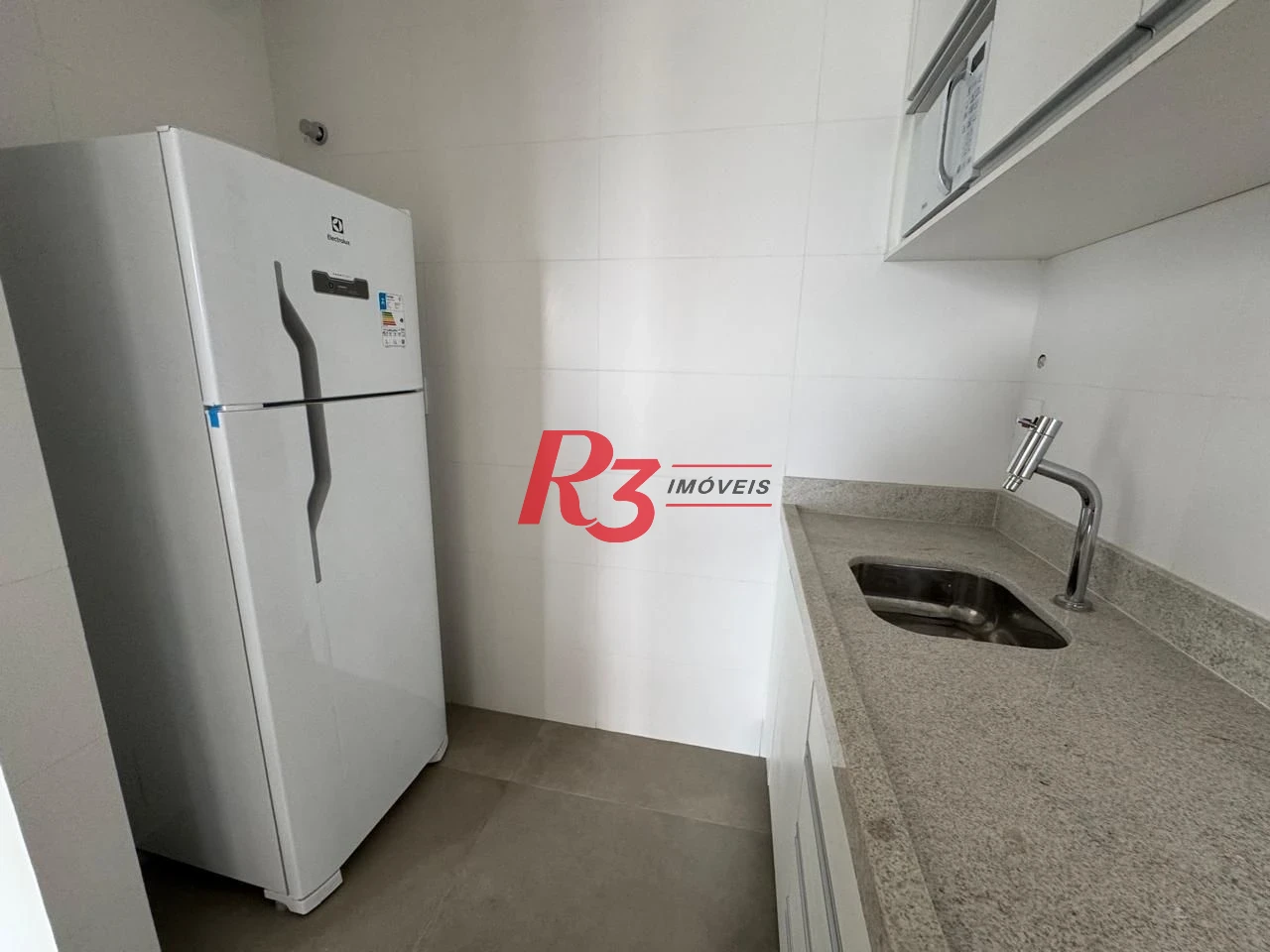 Apartamento com 1 suíte + lavabo para alugar, 54 m² por R$ 7.000/mês - Boqueirão - Santos/SP