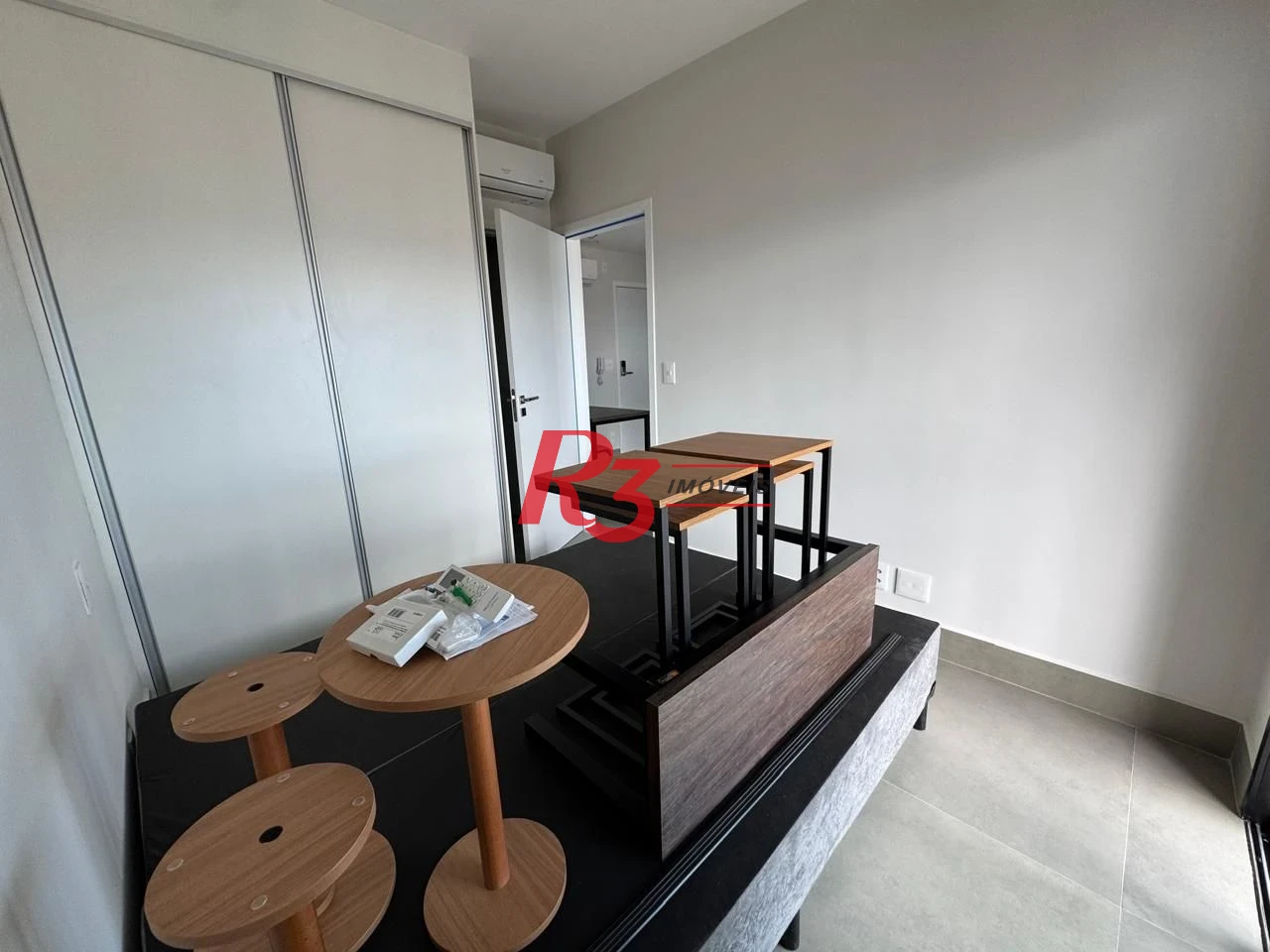 Apartamento com 1 suíte + lavabo para alugar, 54 m² por R$ 7.000/mês - Boqueirão - Santos/SP