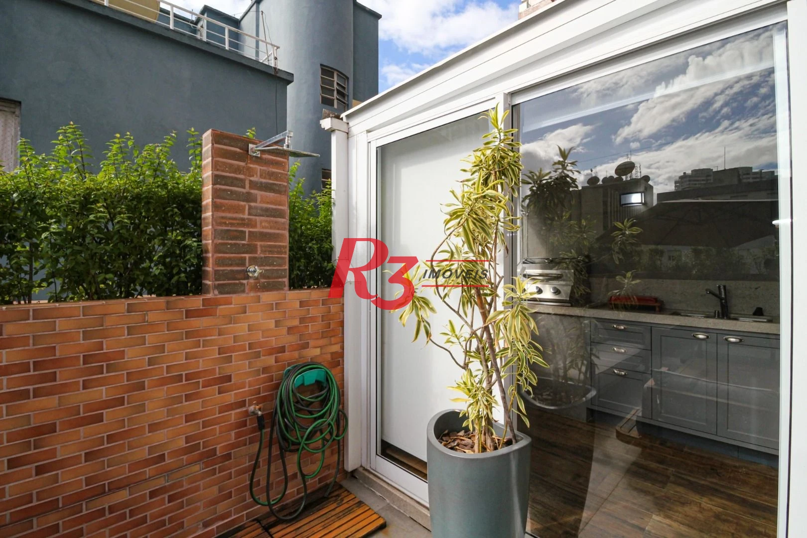 Apartamento Garden com 3 dormitórios à venda, 183 m² por R$ 2.900.000,00 - Gonzaga - Santos/SP