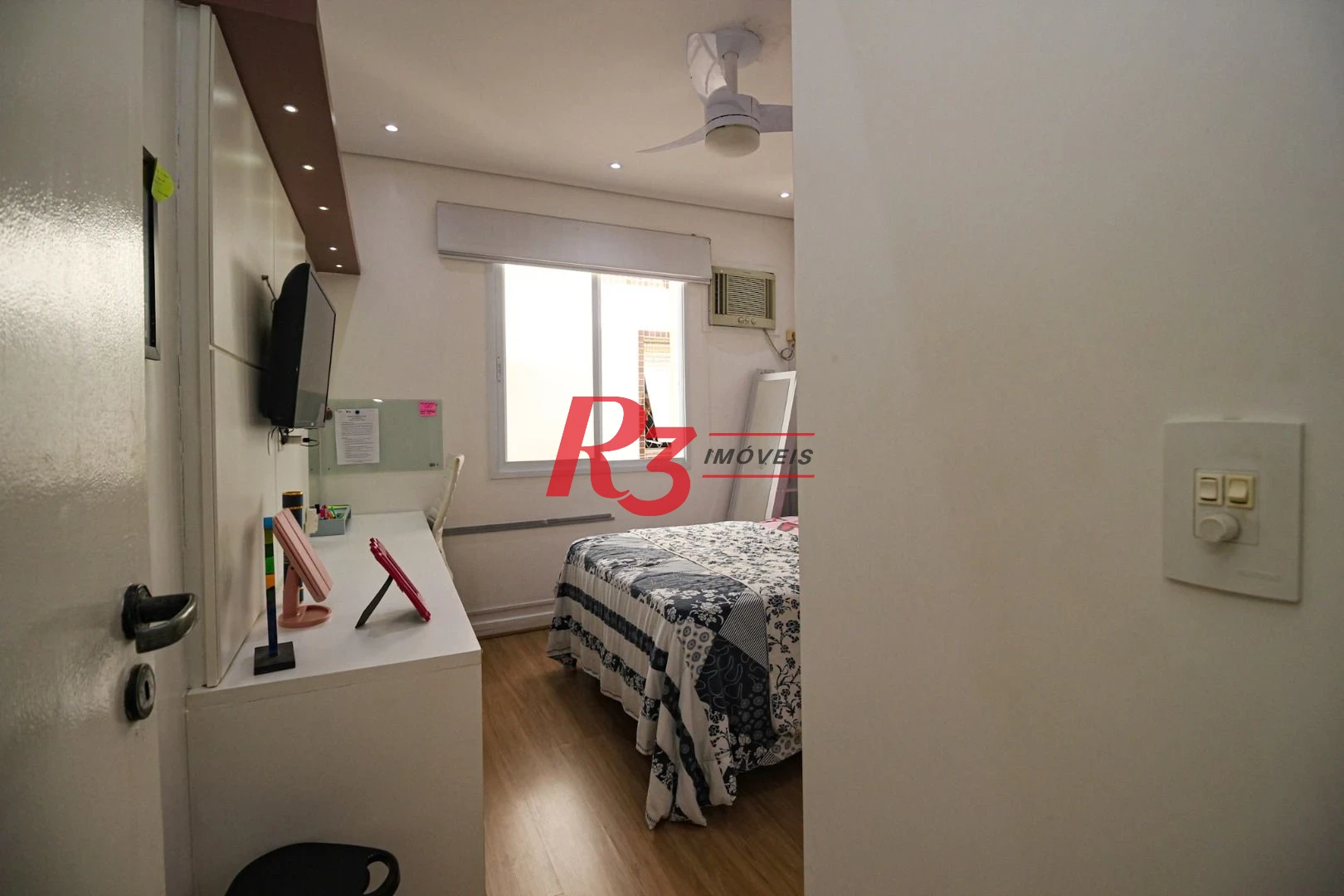 Apartamento com 3 dormitórios à venda, 97 m² por R$ 620.000,00 - José Menino - Santos/SP