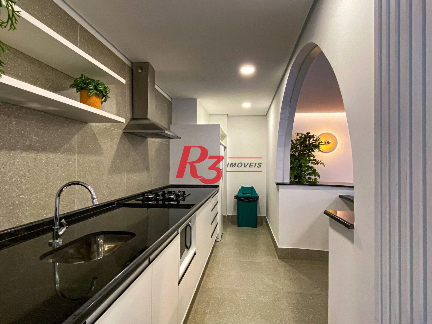 Apartamento com 2 dormitórios à venda, 75 m² por R$ 1.100.000,00 - José Menino - Santos/SP