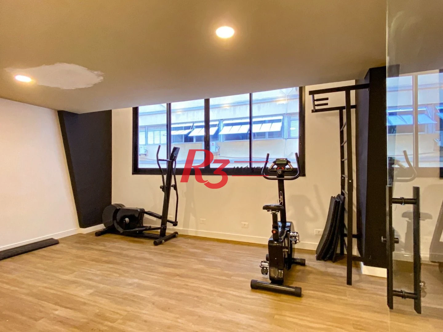 Apartamento com 2 dormitórios à venda, 75 m² por R$ 1.100.000,00 - José Menino - Santos/SP